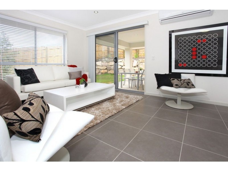 1/4 Morning Sun Court, Maudsland QLD 4210