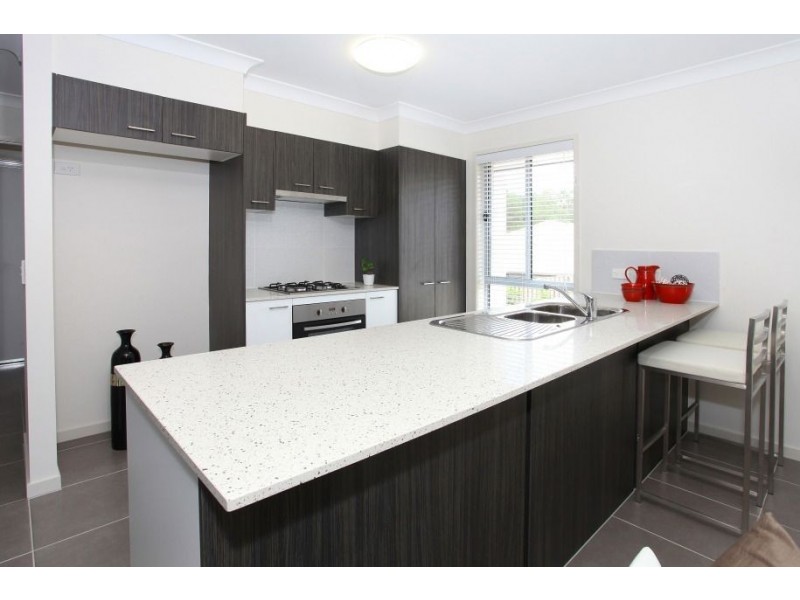 1/4 Morning Sun Court, Maudsland QLD 4210