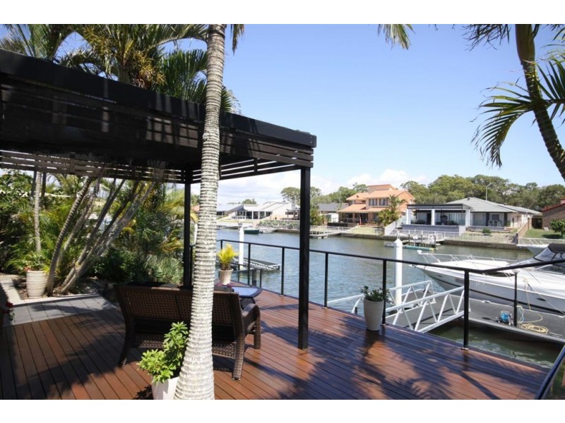 67 Pebble Beach Drive, Runaway Bay QLD 4216
