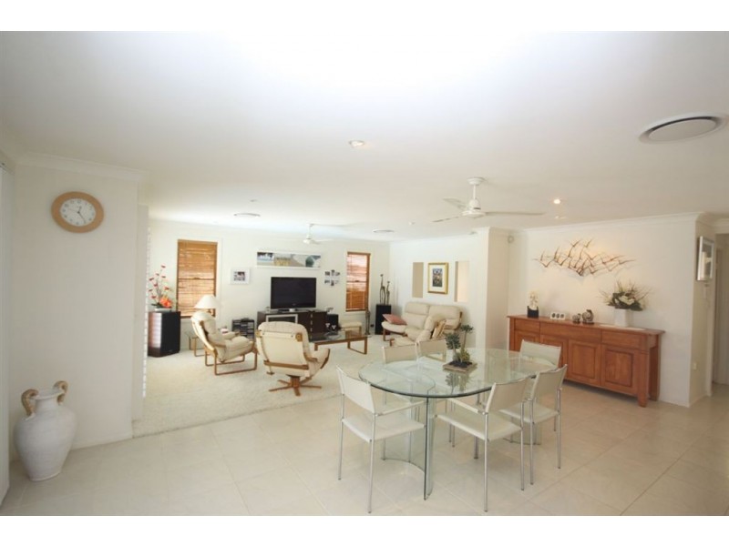 67 Pebble Beach Drive, Runaway Bay QLD 4216