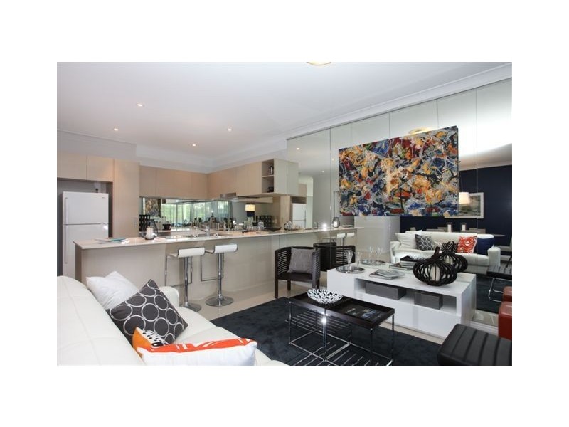 5/430 Pine Ridge Road, Runaway Bay QLD 4216