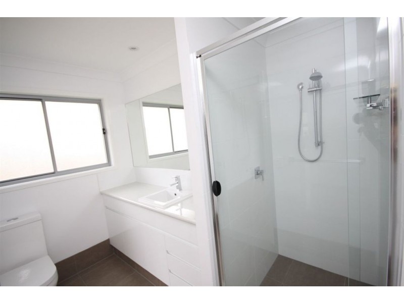6 Riverside Sanctuary Terrace, Ormeau QLD 4208