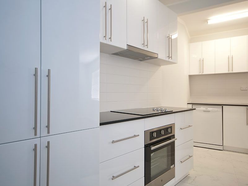 19 Broadwater Street, Runaway Bay QLD 4216