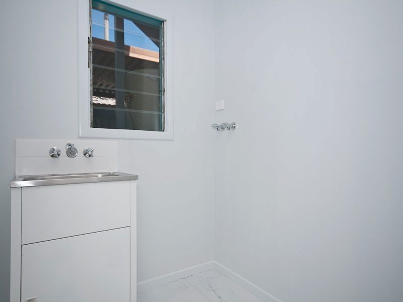 19 Broadwater Street, Runaway Bay QLD 4216