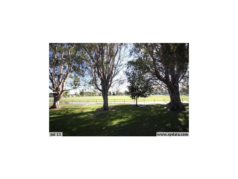 24 Bruce Avenue, Paradise Point QLD 4216