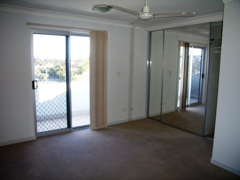 14/18 Parker Street, Labrador QLD 4215