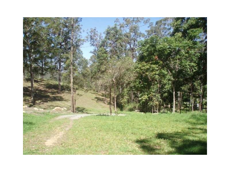 18 Bellbird Court, Samford QLD 4520