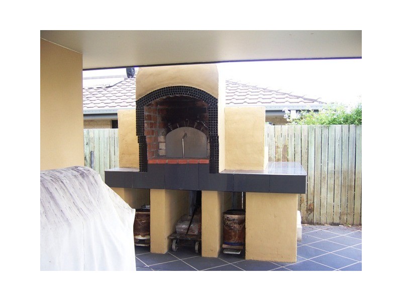25 Hayward Ave, Cashmere QLD 4500