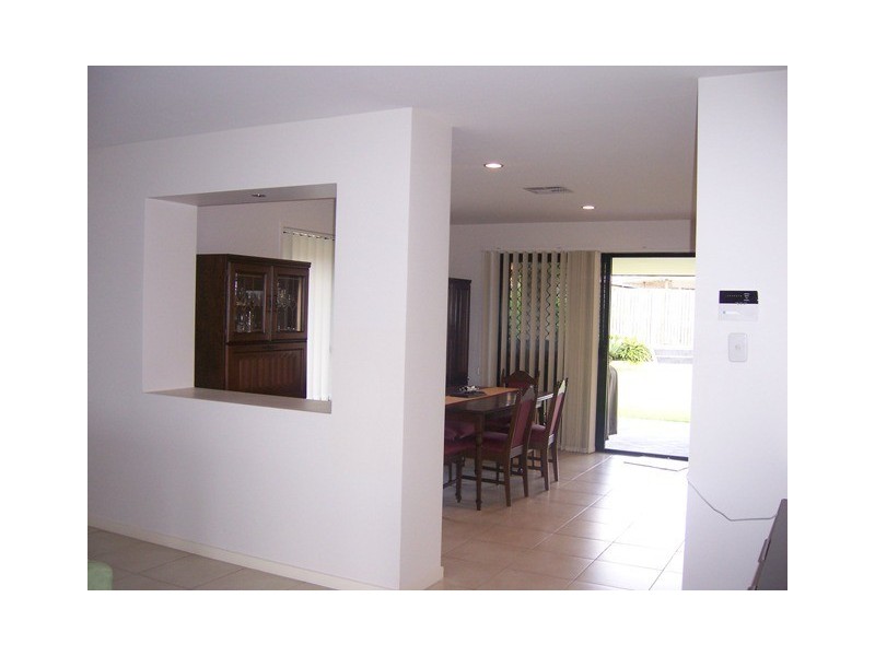 25 Hayward Ave, Cashmere QLD 4500