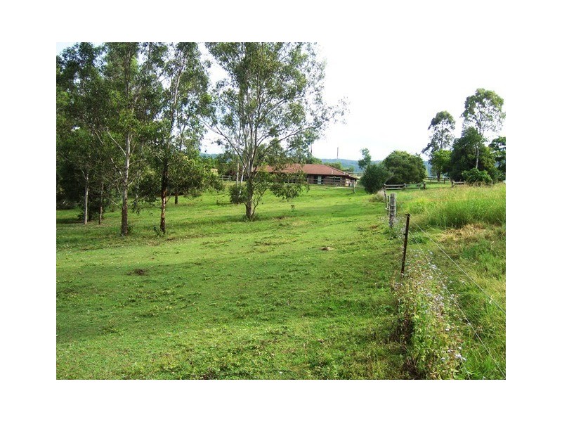 12 Brunswick Place, Samford QLD 4520