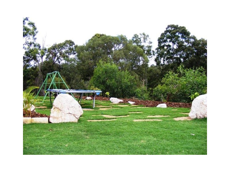 20 Willem Drive, Draper QLD 4520