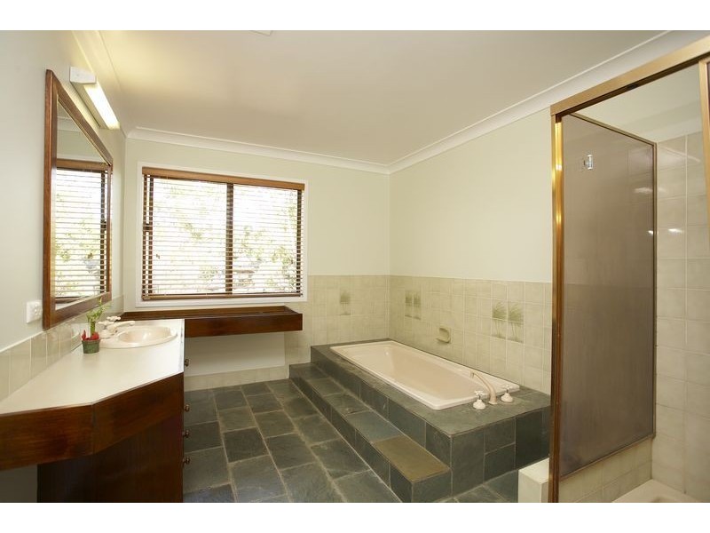 71 cash avenue, Samford Village QLD 4520