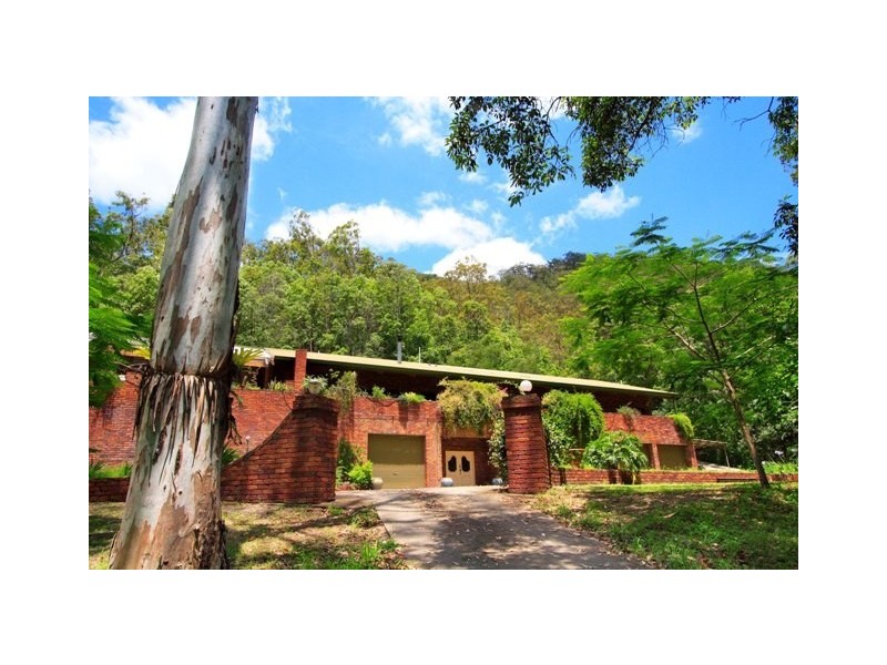 965 Mt Glorious Rd, Samford QLD 4520