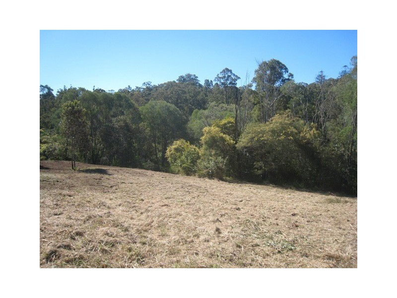 24 Forest Road, Cashmere QLD 4500