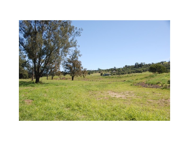 10 Oak River Road, Samford QLD 4520