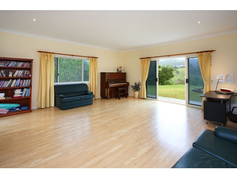 208 Herron Road, Samford QLD 4520