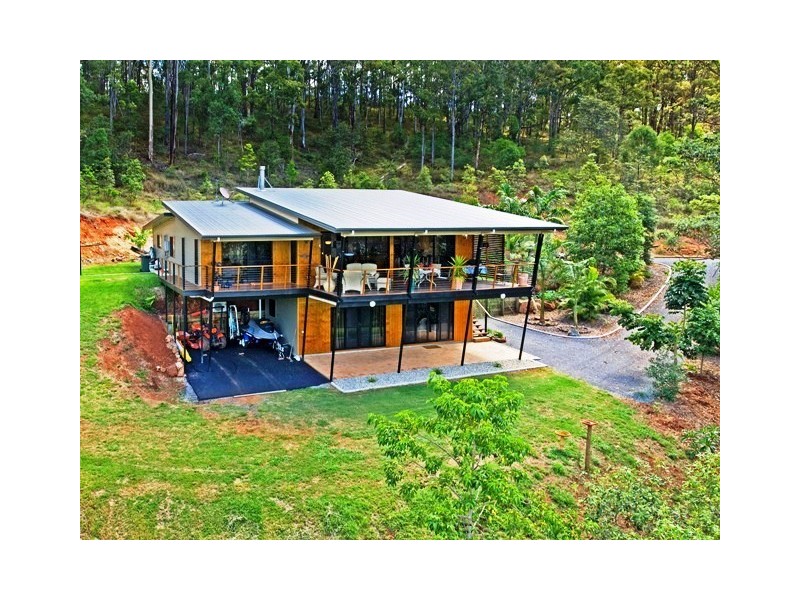 133D Camfin Road, Clear Mountain QLD 4500