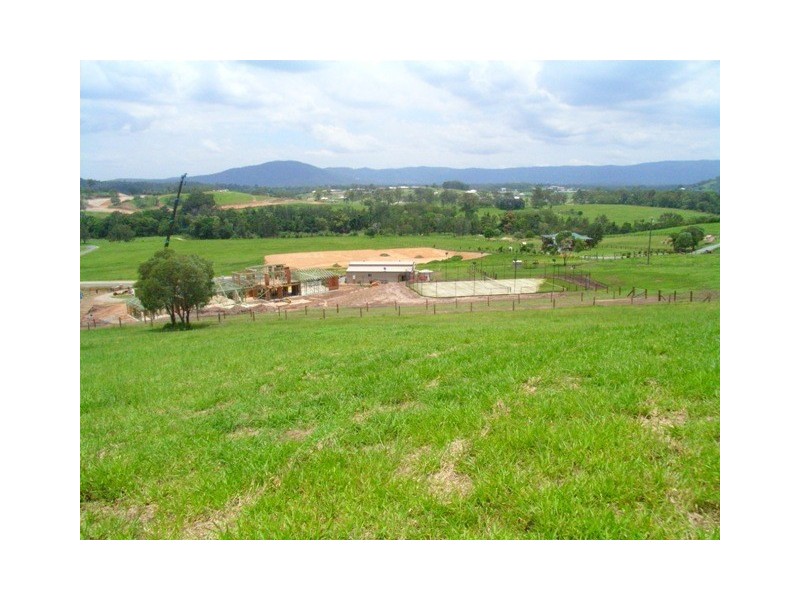 2 Oak River Road, Samford QLD 4520