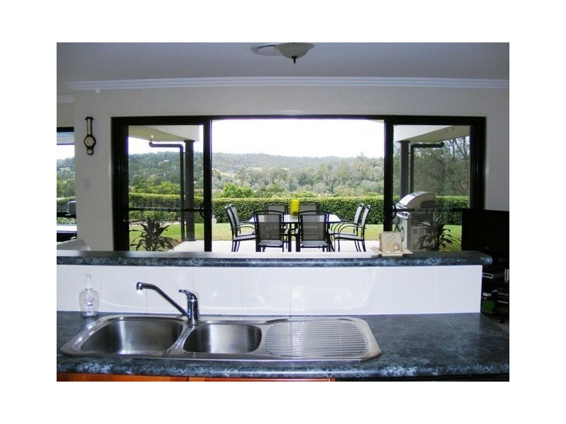 26 Willem Drive, Samford QLD 4520