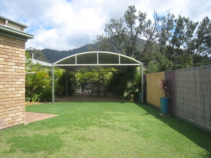 4 Pagewood Court, Samford QLD 4520