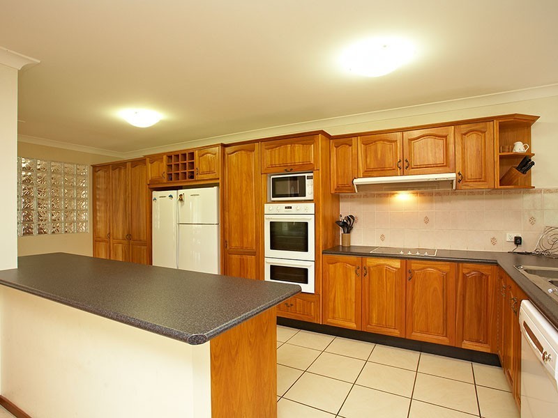 1 Benjamin Close, Samford QLD 4520