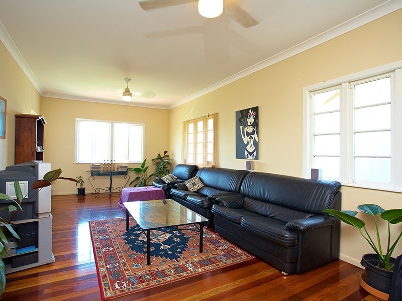 23A Pearl Street, Scarborough QLD 4020