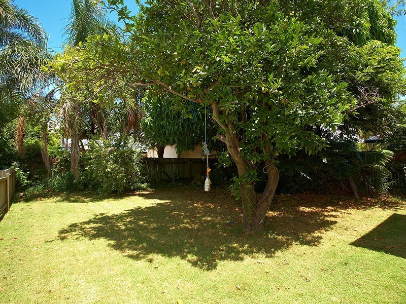 23A Pearl Street, Scarborough QLD 4020