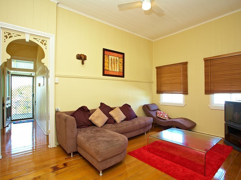 23 Pearl Street, Scarborough QLD 4020