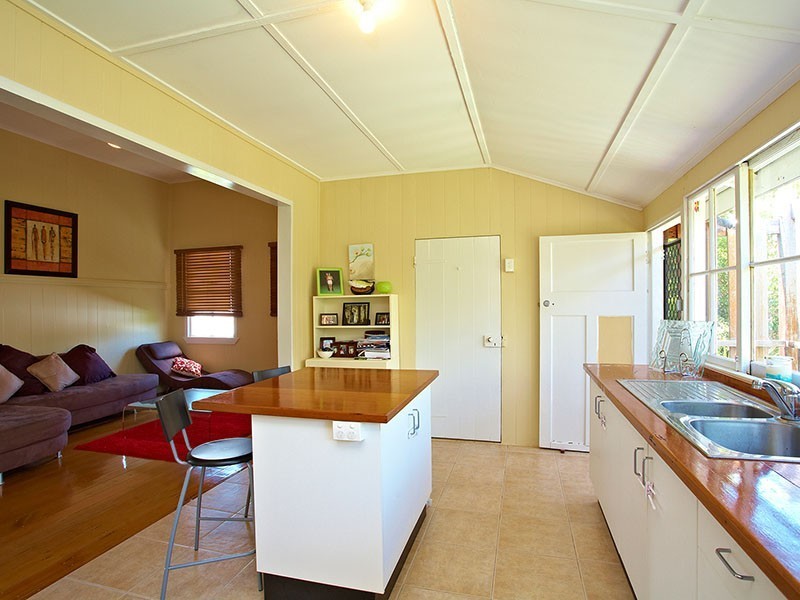 23 Pearl Street, Scarborough QLD 4020