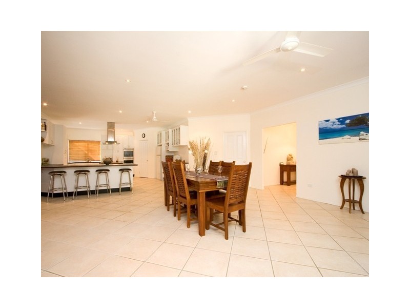 32 Seraya Court, Samford QLD 4520