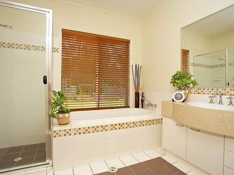 70 Basin Road, Samford QLD 4520