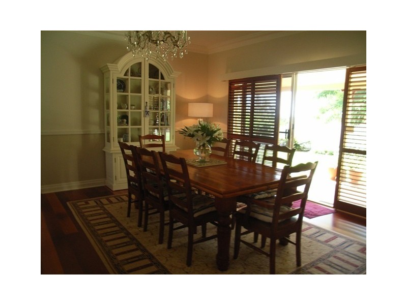 54 Burton lane, Samford QLD 4520