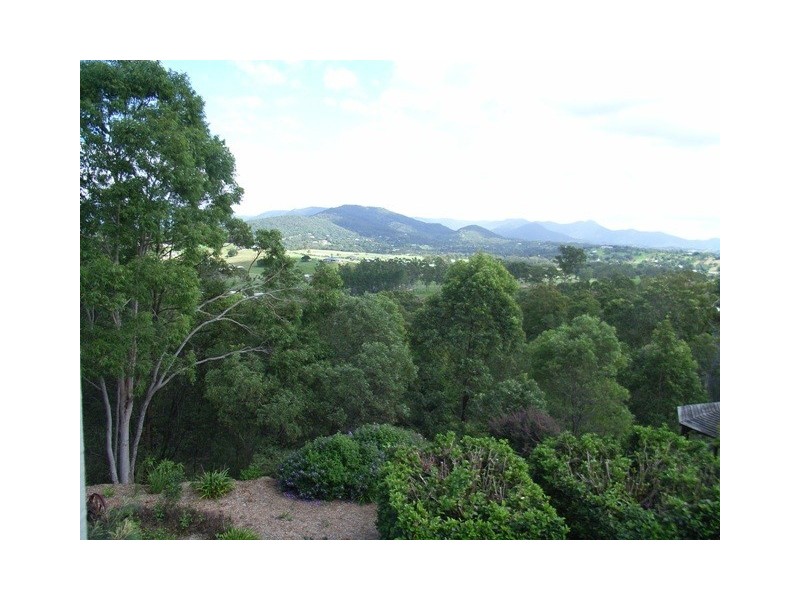 54 Burton lane, Samford QLD 4520