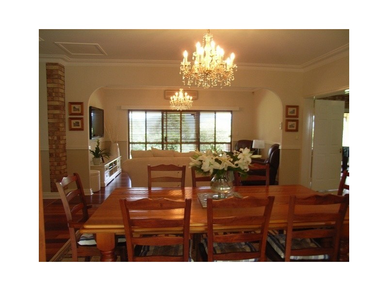 54 Burton lane, Samford QLD 4520