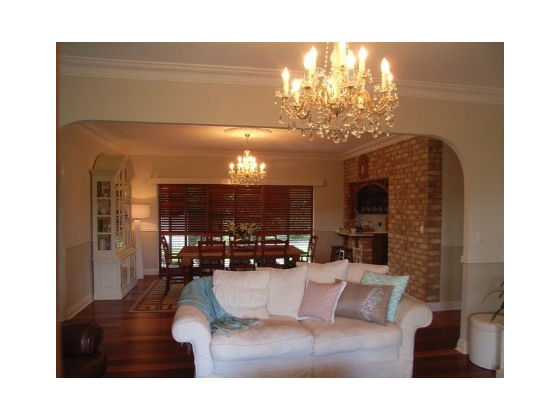 54 Burton lane, Samford QLD 4520