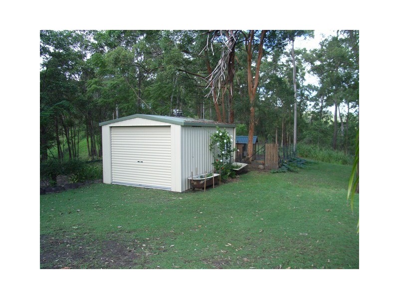 54 Burton lane, Samford QLD 4520