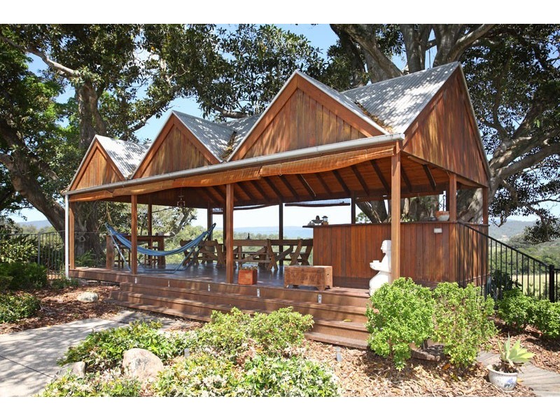 56 Maskell Crt, Samford QLD 4520