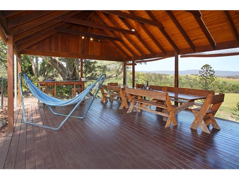 56 Maskell Crt, Samford QLD 4520