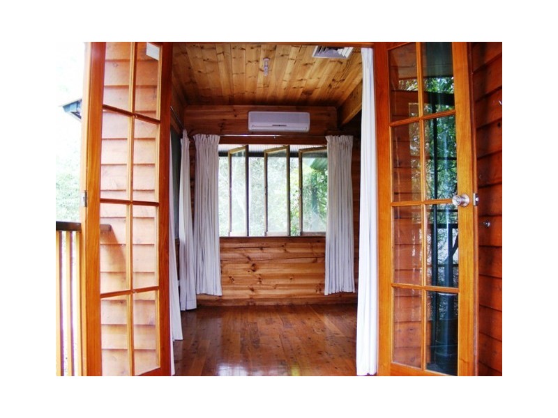 230 Aitcheson Road, Samford QLD 4520