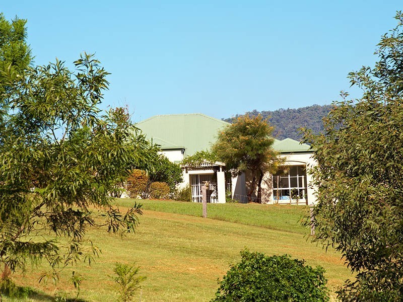 48 Greggs Road, Samford QLD 4520