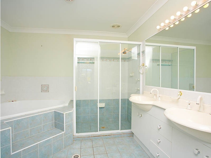 48 Greggs Road, Samford QLD 4520