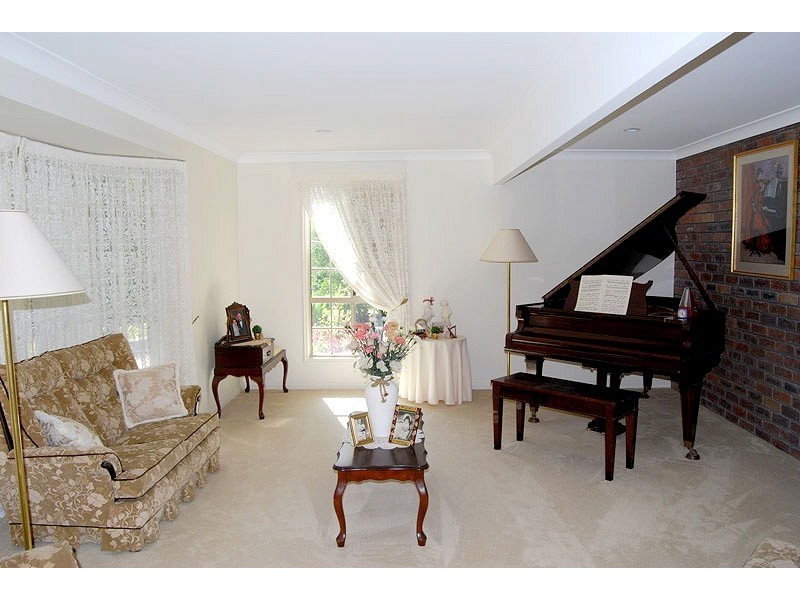 31 Greenwood Crescent, Samford QLD 4520