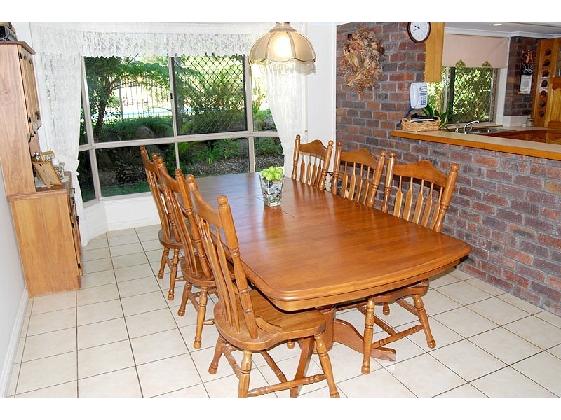 31 Greenwood Crescent, Samford QLD 4520