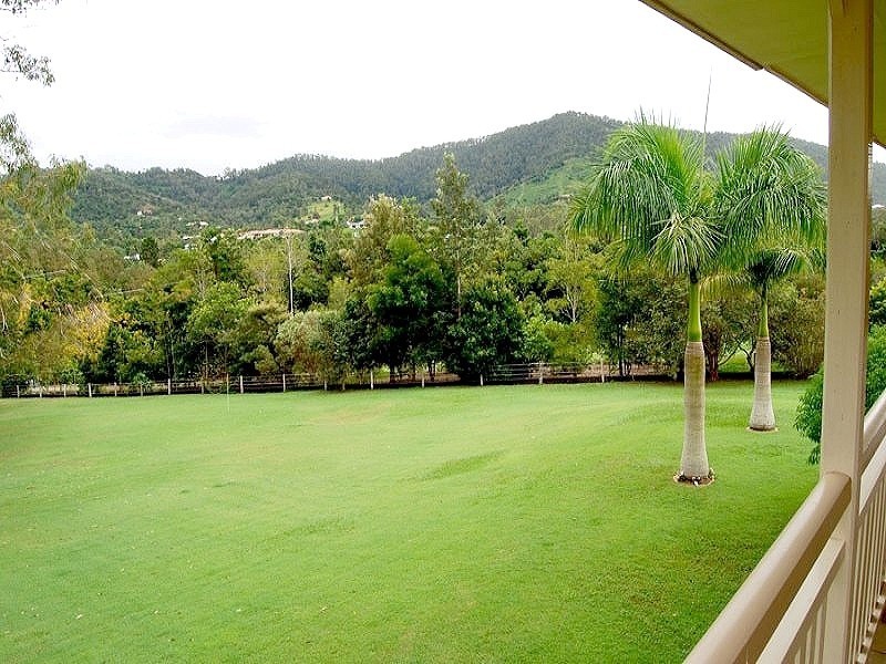 31 Greenwood Crescent, Samford QLD 4520