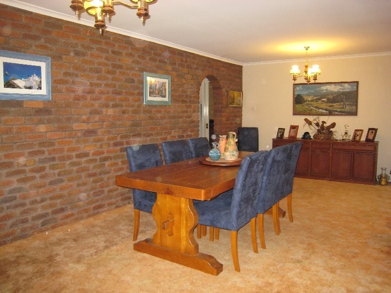 42 Vores Road, Whiteside QLD 4503