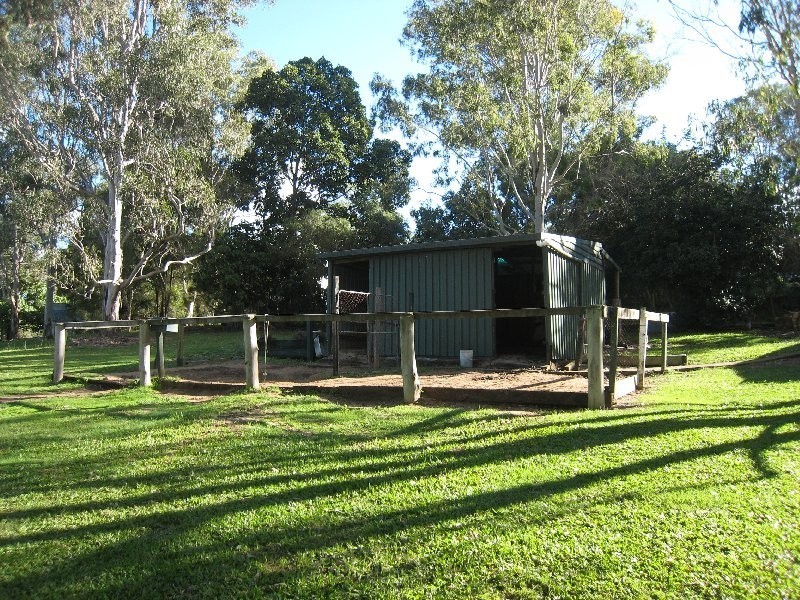 42 Vores Road, Whiteside QLD 4503