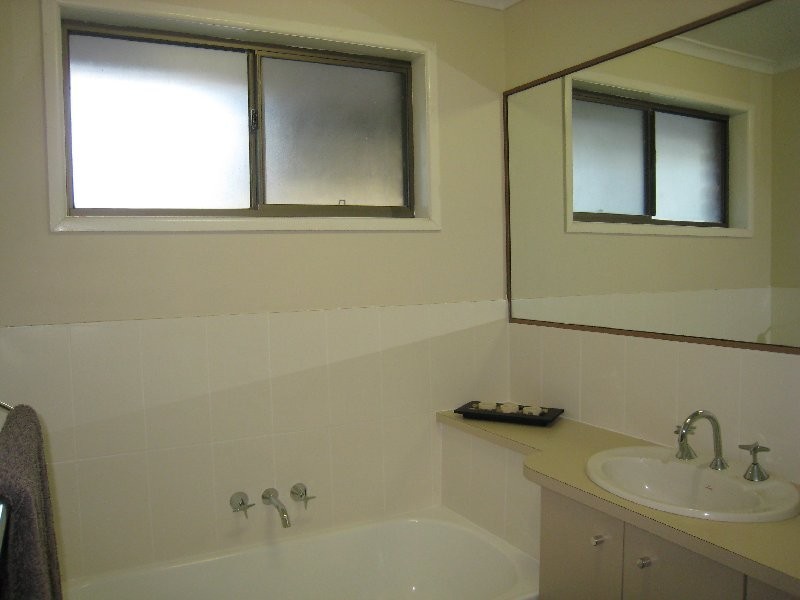 42 Vores Road, Whiteside QLD 4503