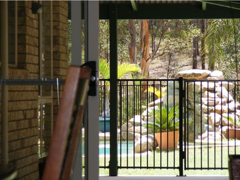 32 Seraya Court, Samford QLD 4520