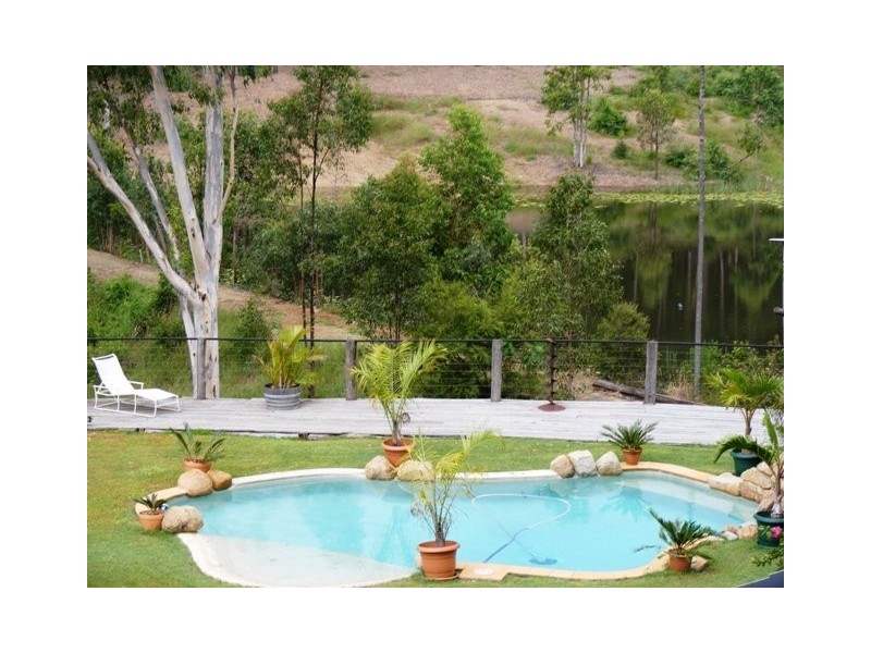 32 Seraya Court, Samford QLD 4520