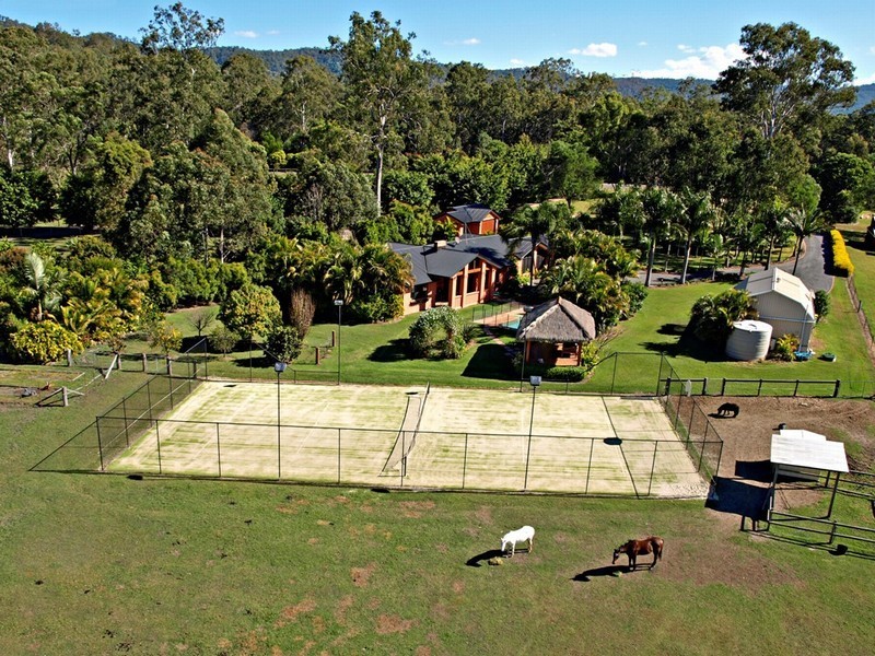13 Kilgour Road, Samford QLD 4520